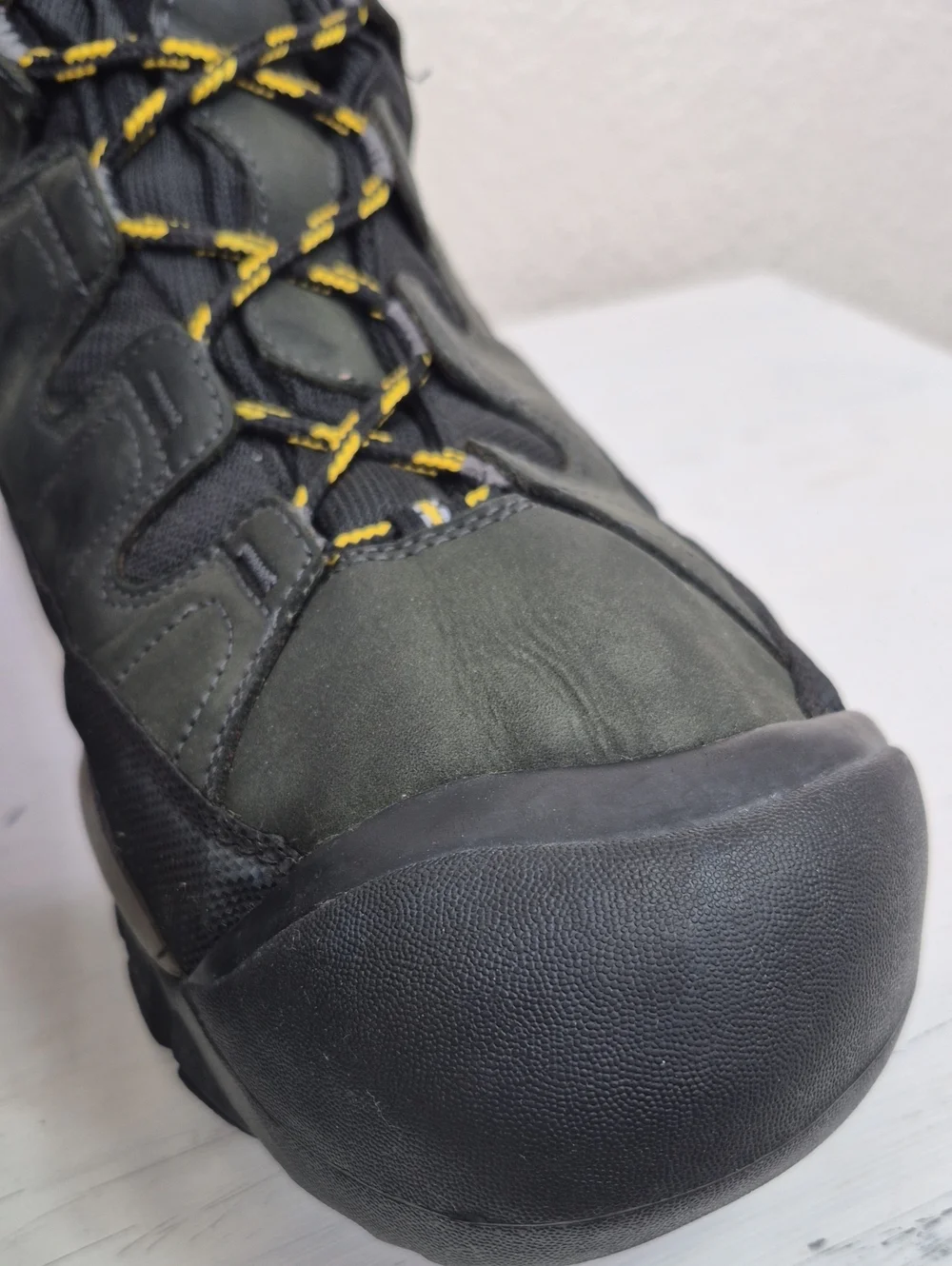 Keen Men's Dry Summit Country Insulated Winter Boots Size 14 Black / Grey